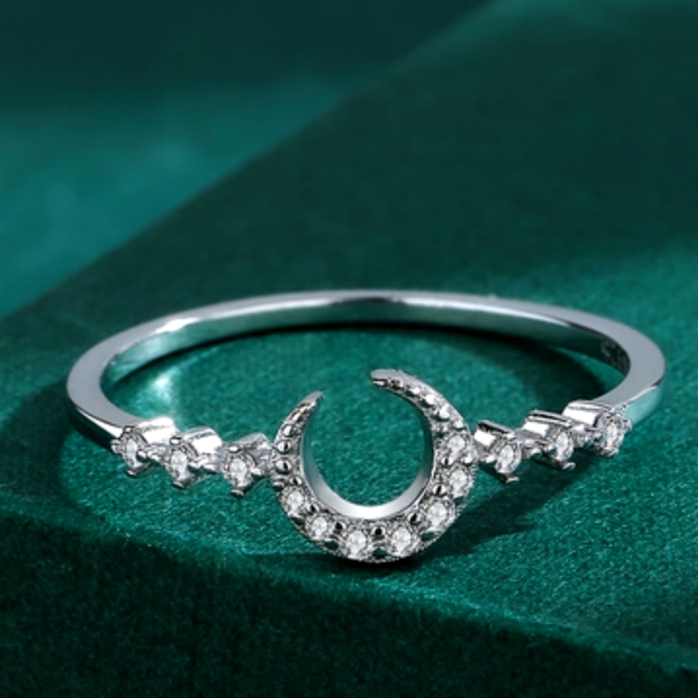 925 Sterling Silver Cresent Moon Ring Sz 6, 7, 8